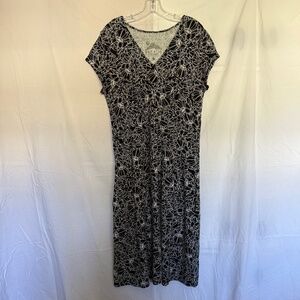 sahalie Black and White Floral Maxi Dress